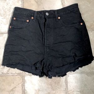 Levi Ribcage shorts